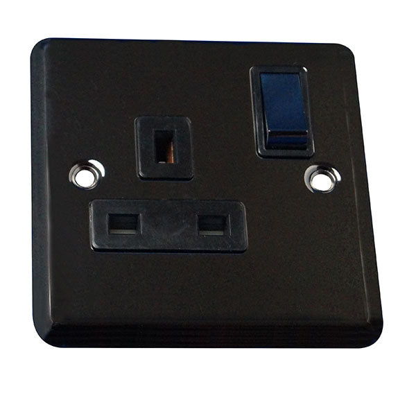 1 Gang 13A Switched Socket Round Angled Plate