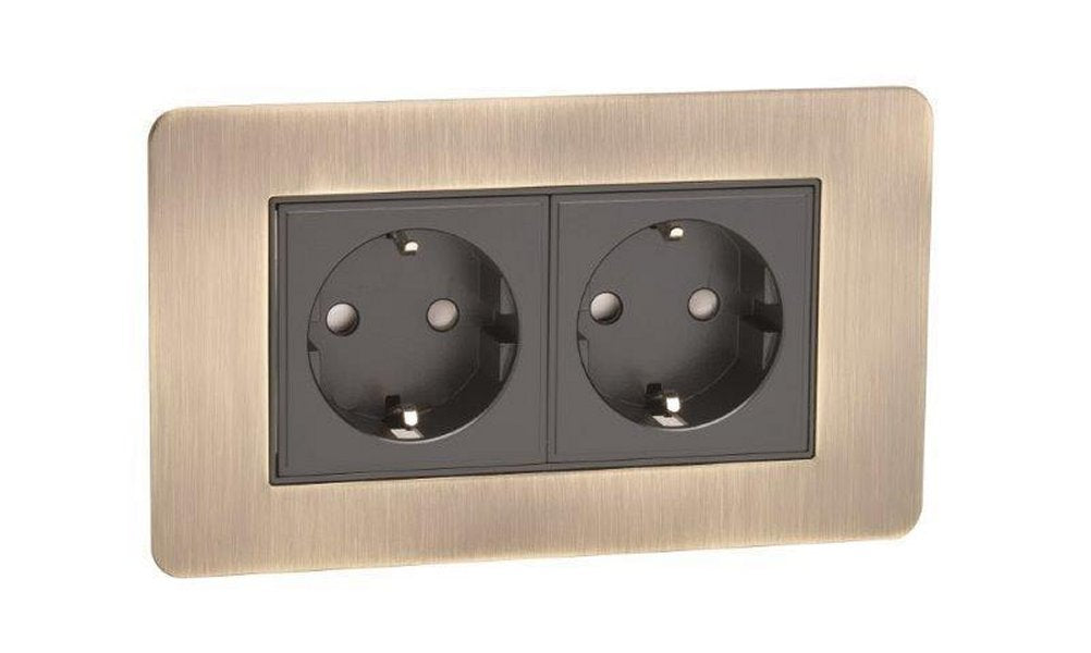 2 Gang Schuko Socket Screw Less Plate